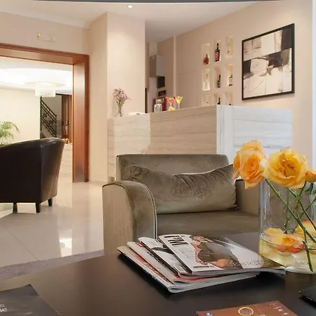 Otel Nuvo 4*